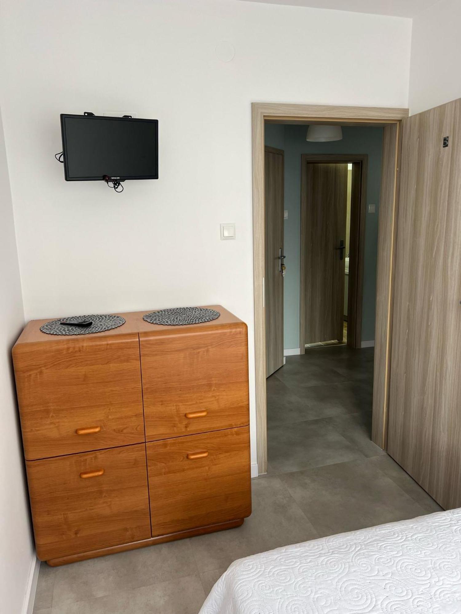 Podlaski Bon Turystyczny Emka Noclegi Apartamenty Augustów Buitenkant foto